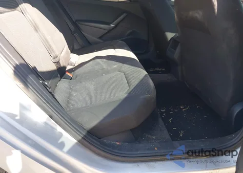 2016 Volkswagen Passat 1.8T S из США, поврежденный, VIN 1VWAT7A30GC022440